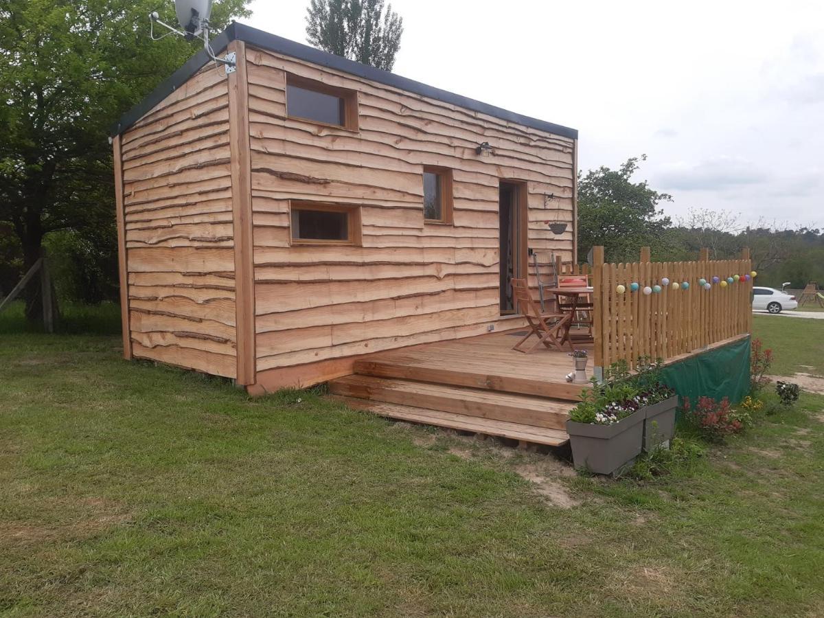 Tiny House Pensionat Saint-Vallier  Eksteriør billede