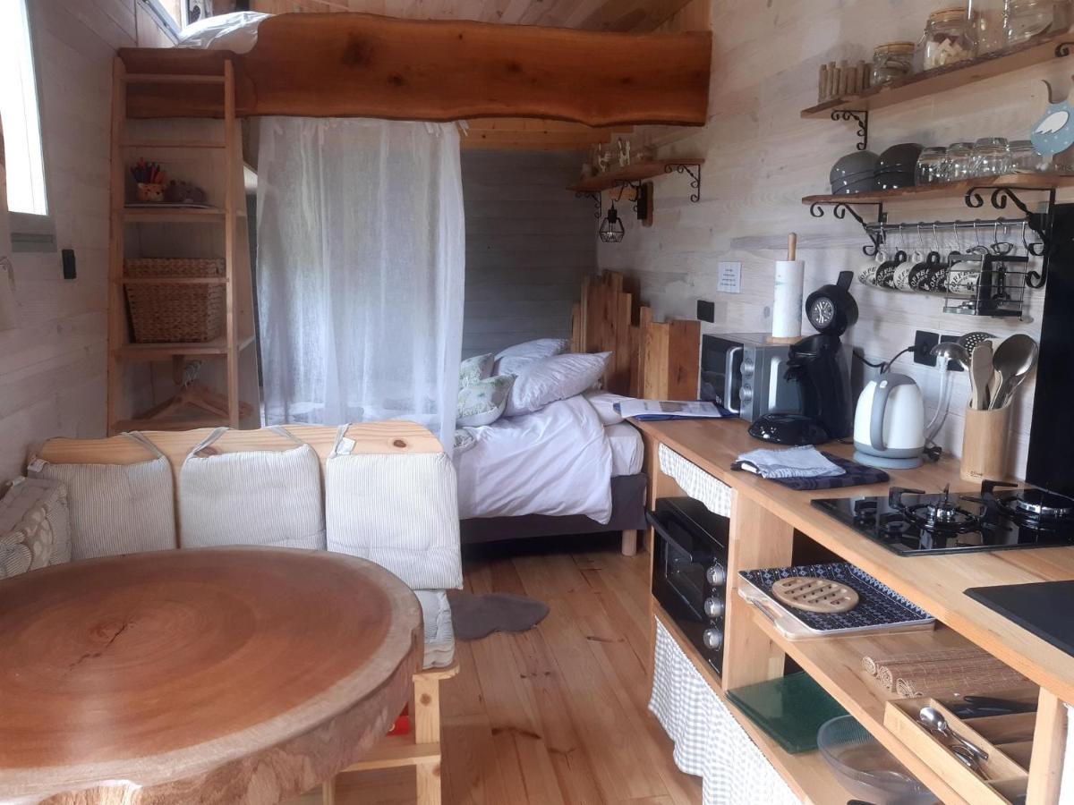 Tiny House Pensionat Saint-Vallier  Eksteriør billede