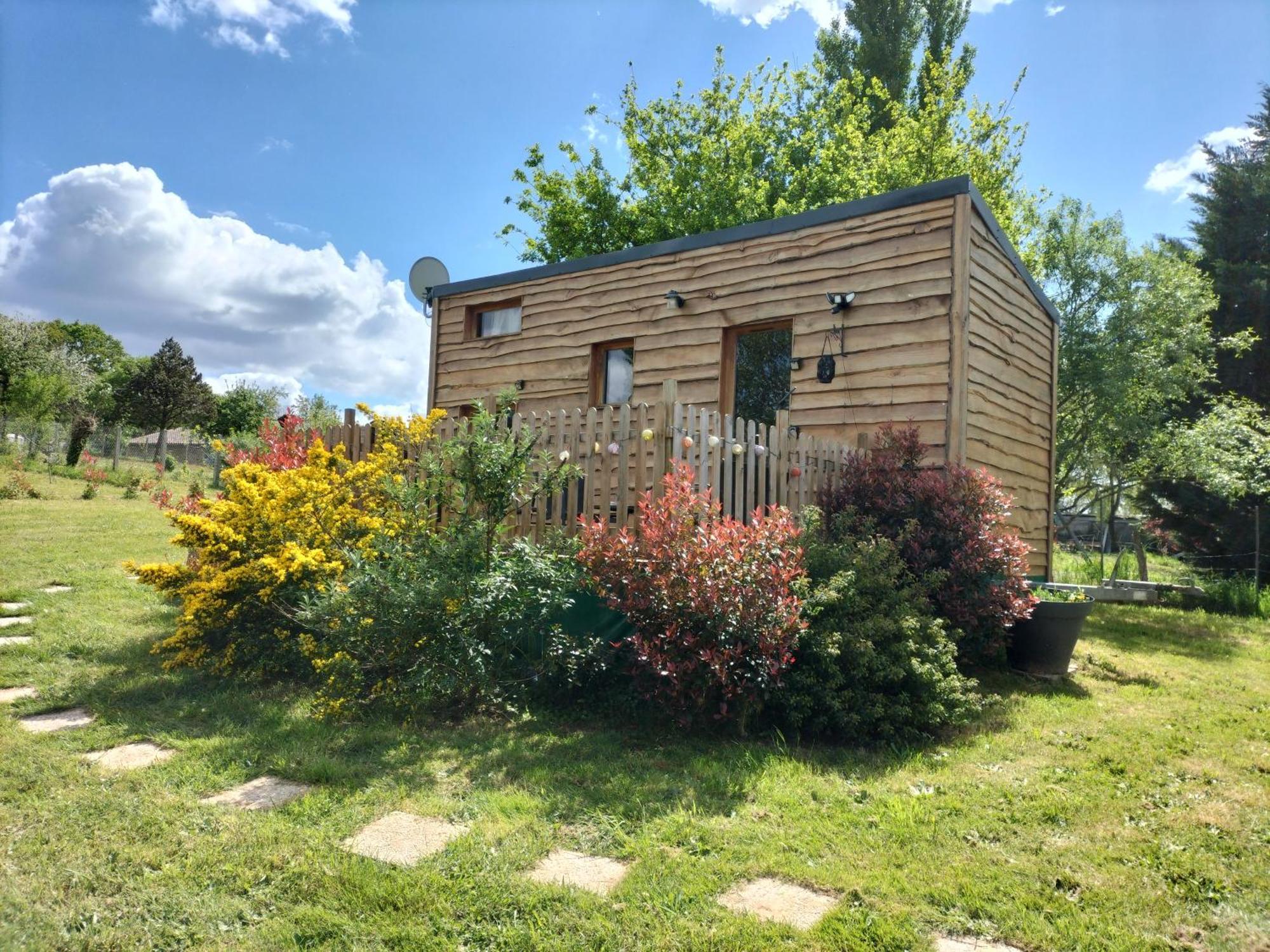 Tiny House Pensionat Saint-Vallier  Eksteriør billede